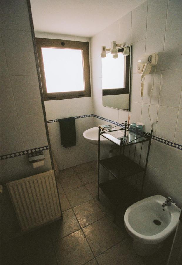 Sant Llorenc de la Muga Hostal De L'Aigua מראה חיצוני תמונה