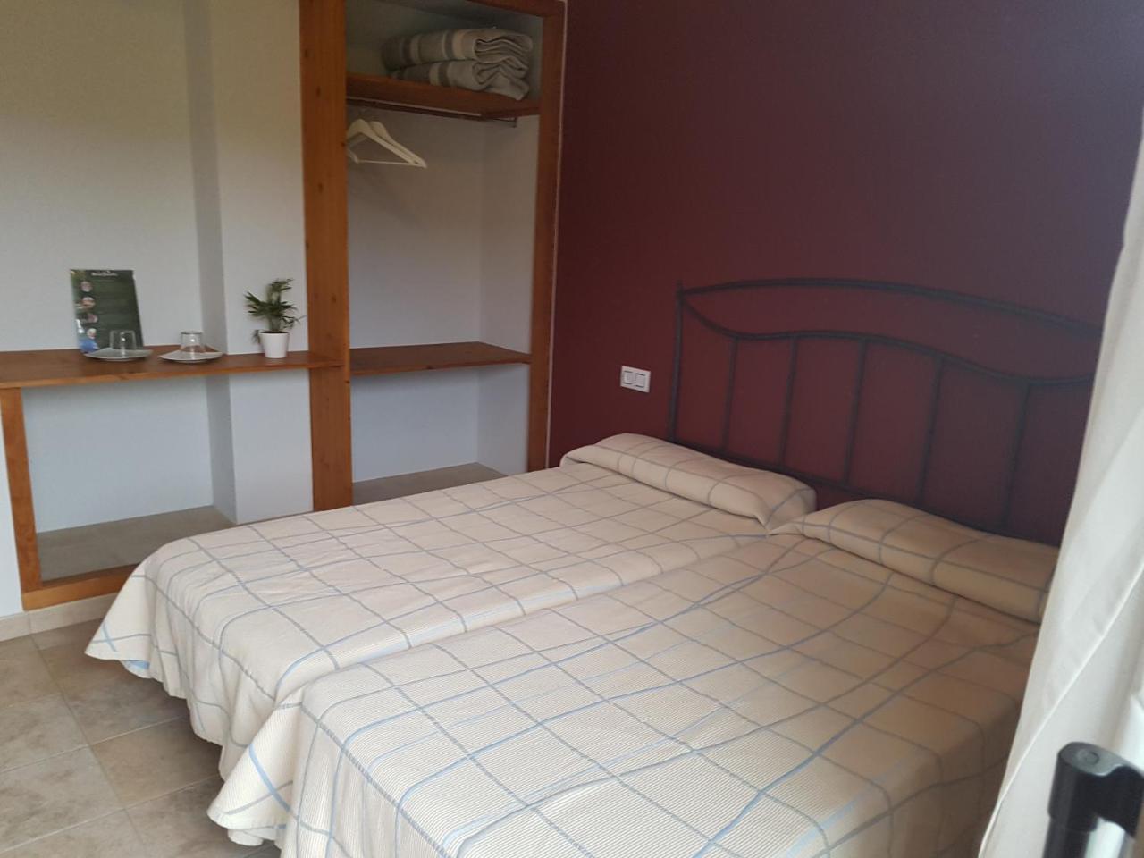 Sant Llorenc de la Muga Hostal De L'Aigua מראה חיצוני תמונה
